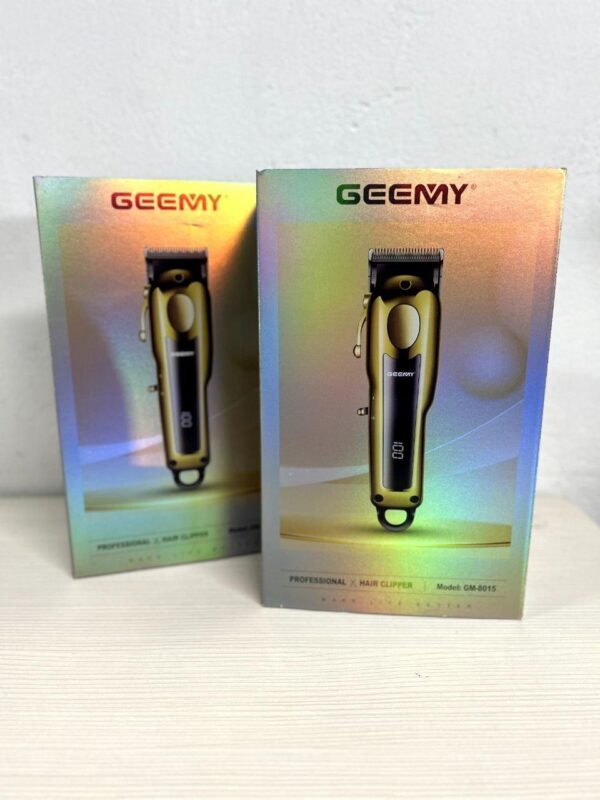 Машинка для стрижки волос Geemy GM-8015 вибрационная с насадками 3-6-10-13 мм