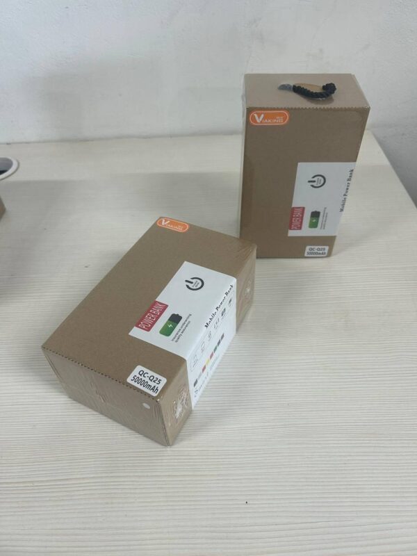 Стильный Mobile power bank 50000 mAh QC-Q25 с LCD дисплей Белый