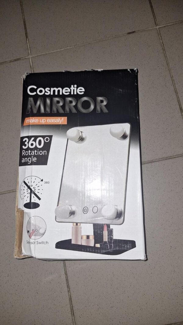 УЦЕНКА! Компактное зеркало с подсветкой для макияжа MCH Cosmetie Mirror 360 (плохая коробка)