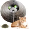 Круглая гофрированная лежанка для кошек с мячиком для игры