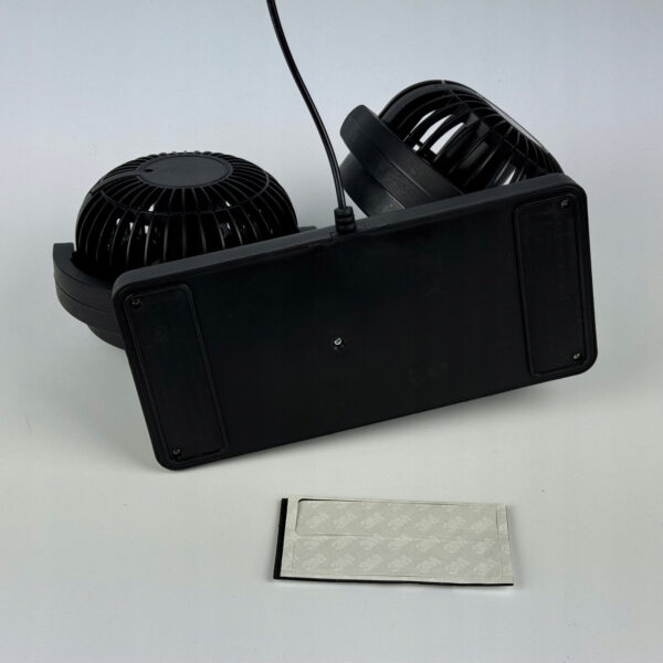 Автомобильный вентилятор CAR SMALL FAN 12V F30  Двойной вентилятор на приборную панель 12 В