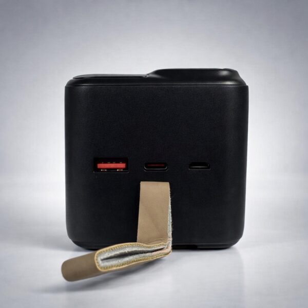 Повербанк KP KPG-501 Power Bank 50000 мА·ч 22,5 Вт с дисплеем и встроенными кабелями