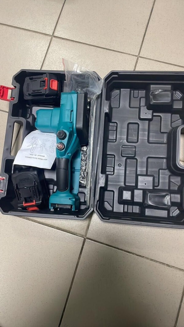 УЦЕНКА! Цепная пила с шиной 12 дюймов и 2 аккумуляторами 48В в кейсе Electric Saw Blue (Без зарядки 3443)