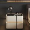 Прикрованная тумба с сенсорной LED-подсветкой, USB и Bluetooth SZXF01, из экокожи, белая
