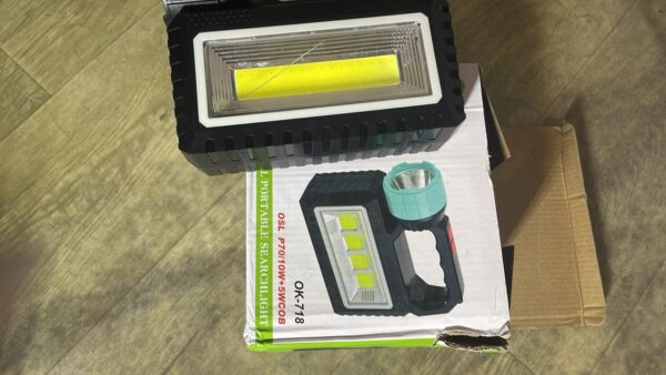 УЦЕНКА! Солнечная зарядная станция OK-718S-A с LED+COB фонарём 10 Вт, PowerBank, солнечная панель (Плохая упаковка, трещина 3466)