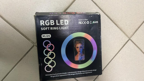 УЦЕНКА! Кольцевая LED лампа RGB MJ26 (управление на проводе) (Плохая упаковка, нет держателя под телефон 3277)