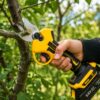 Аккумуляторный секатор садовые ножницы Crownberg CB 3994 для сада, триммер для веток в кейсе 600 Вт 64V