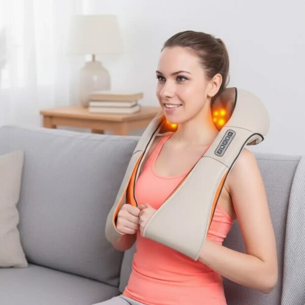 Роликовый массажер для шеи и плеч с подогревом, Massager of Neck Kneading, Бежевый / Универсальный массажер для тела