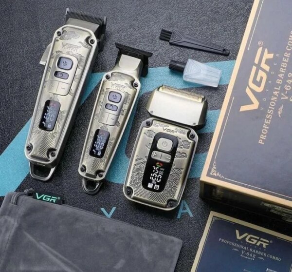 Комплект VGR 3 в 1 V-642 аккумуляторная машинка для стрижки (clipper), триммер и электробритва (шейвер)