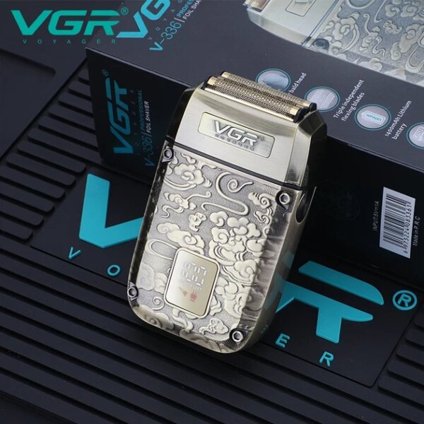 Бритва VGR V 336 Gold / Шейвер аккумуляторная с тройным лезвием / Электробритва 8500 об/мин