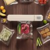 Кухонный вакуумный упаковщик + Пакеты, от сети, 120Вт, Capper LY-652 / Бытовой вакууматор