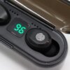 Беспроводные Bluetooth наушники F9, Черные / Сенсорные наушники с зарядным кейсом / Вакуумные блютуз наушники