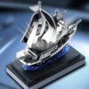 Автоароматизатор Кораблик Vert-16 для автомобиля на солнечной панели с ароматизатором и вращением штурвала