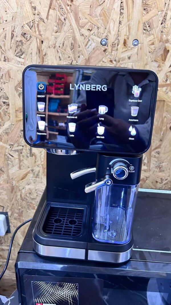 Автоматическая кофемашина Lynberg Cafe Lux 20K LB5803 20 бар, 3000Вт с сенсорным управлением