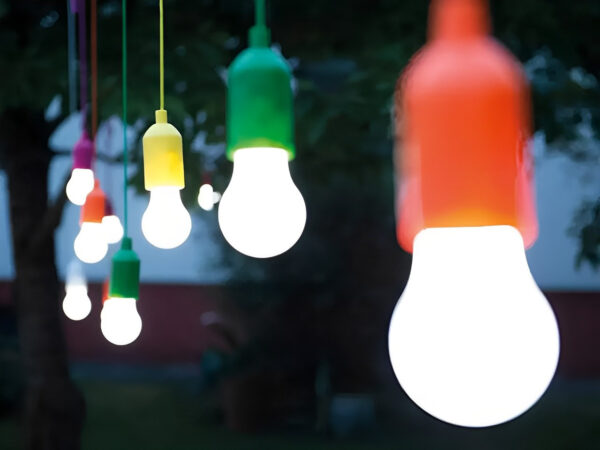 УЦЕНКА! Подвесная светодиодная LED лампа-фонарь на шнурке 110 см, питание от 3 батареек AAA, холодный белый (Нет упаковки 3652)
