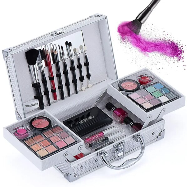 Набор женской косметики в подарочном чемодане MC1155 Makeup set Серебристый