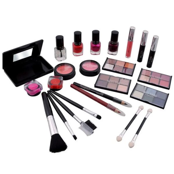 Набор женской косметики в подарочном чемодане MC1155 Makeup set Серебристый