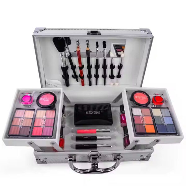 Набор женской косметики в подарочном чемодане MC1155 Makeup set Серебристый