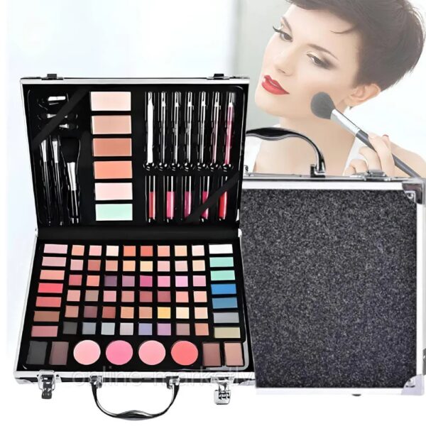 Набор косметики для макияжа в кейсе missyoung GM20250 makeup set black